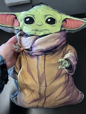 Star Wars Plush backpack- Gray and White Soft Zippered Pouch like new